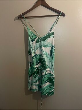 Old Navy Green Leaf-Print Romper, Women’s size S
